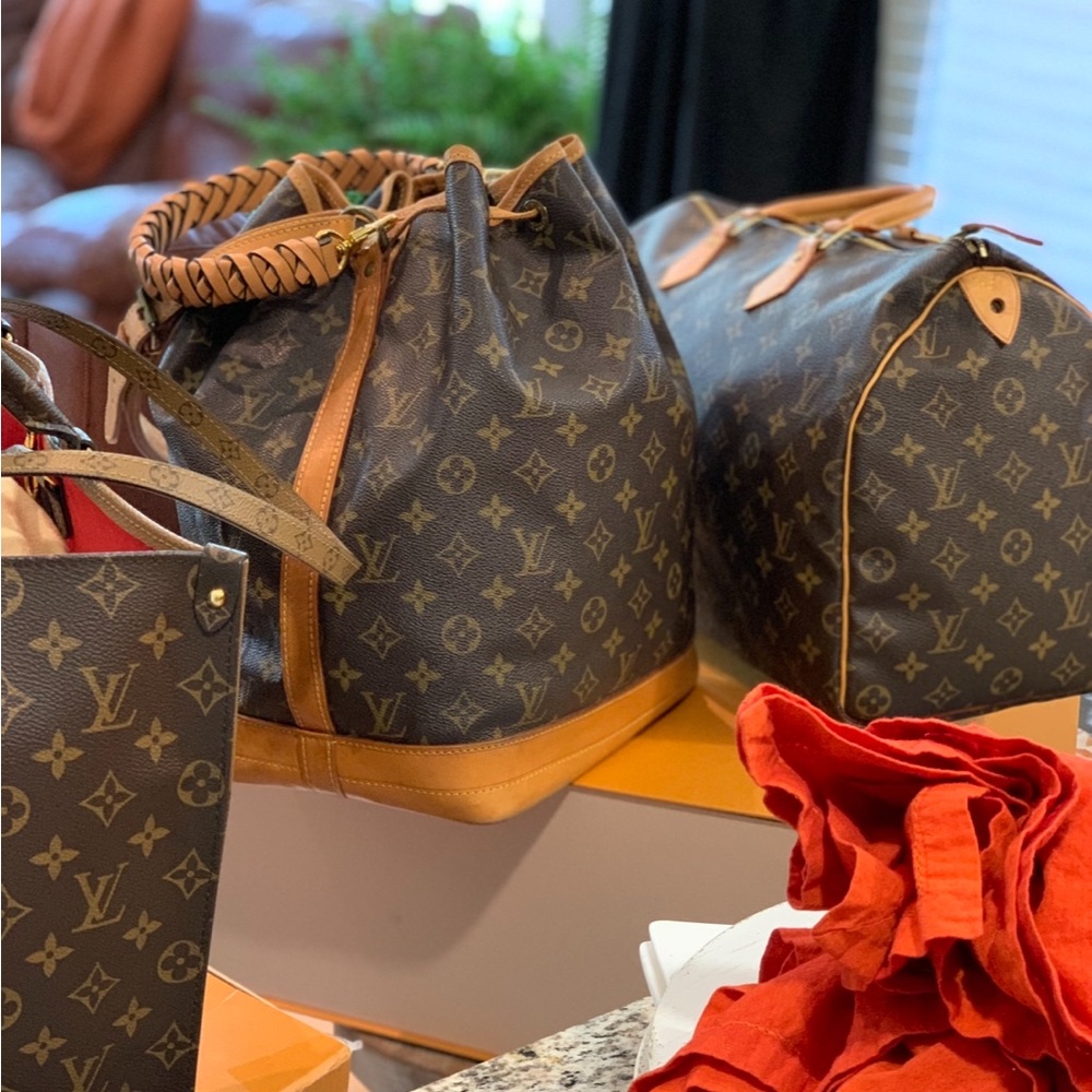 🔥LV up 🔥to 20% off 🔥 your “likes”TODAY - Picture 12 of 16